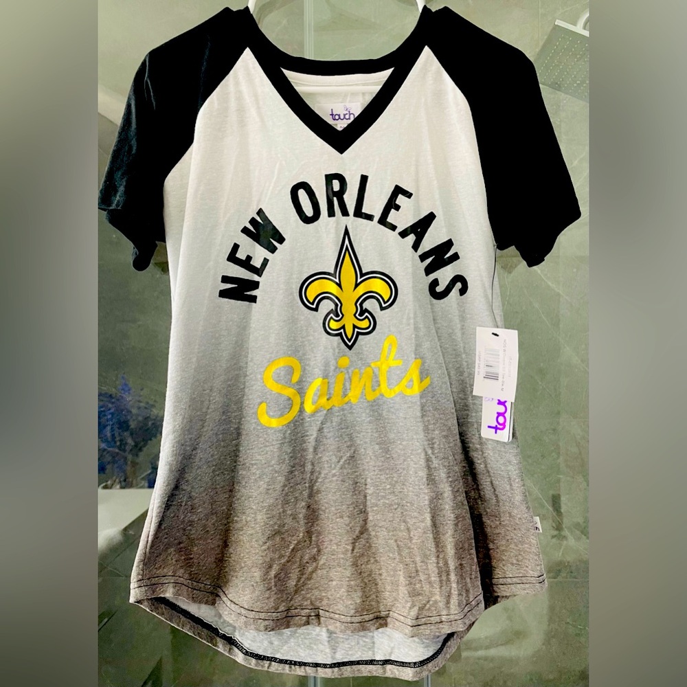 BNWT - Women’s New Orleans Saints Tee - Size: Medium.